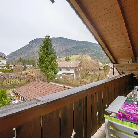 Place In The Bavarian Mountains * Schneizlreuth
